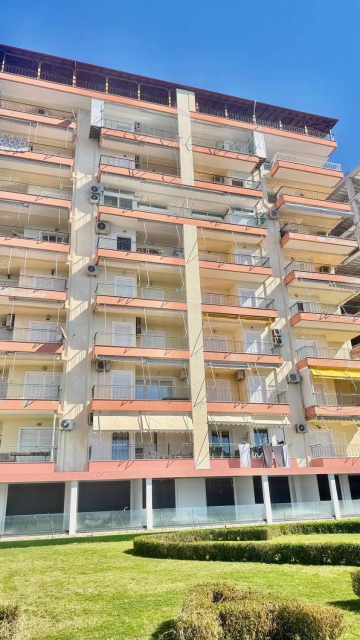 Sail Sea View Apartments Sarandë Esterno foto
