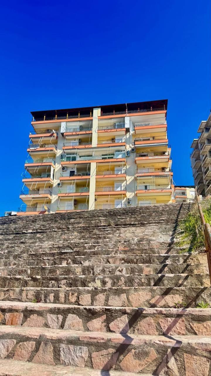 Sail Sea View Apartments Sarandë Esterno foto